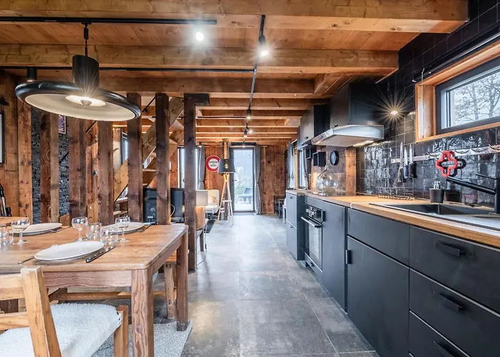 Ski-in-out Face Au Montblanc & Bain Nordique Alpehytte