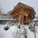 Ski-in-out Face Au Montblanc & Bain Nordique Chalet